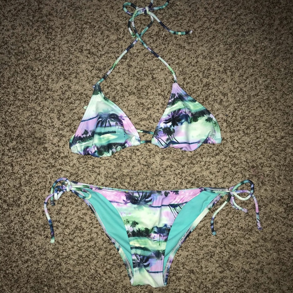 Op Sunset String Bikini Set